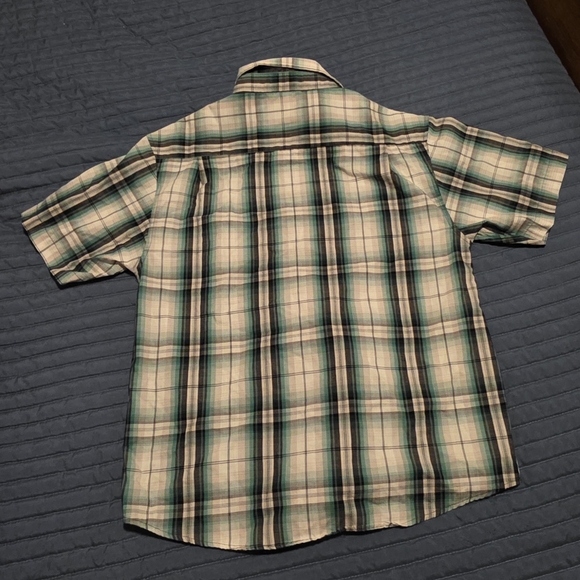 Airwalk Boy's Plaid Shirt Size 14-16 - Picture 3 of 4